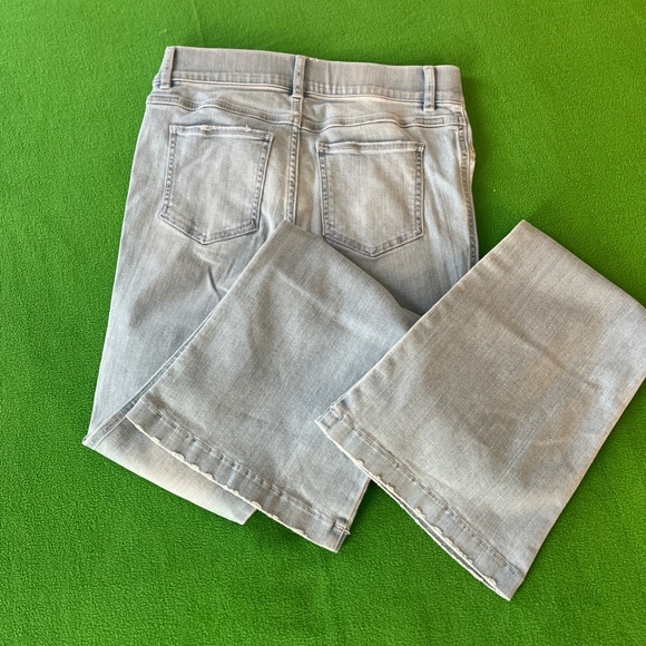 SPANX Flare Jeans NWT Size S FREE SHIPPING - Picture 12 of 14